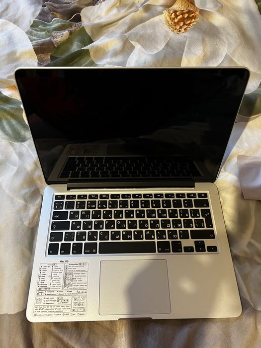 MacBook pro 13 8/256gb i5 a1502 100%акб