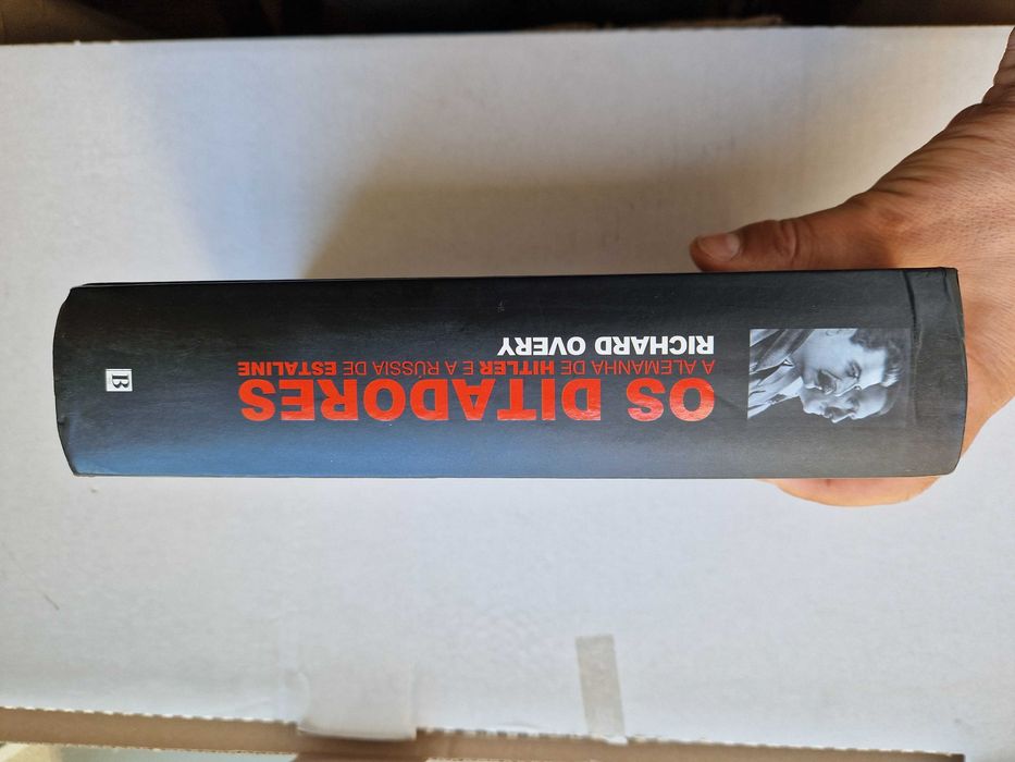 NOVO "Os Ditadores" Hitler e Estaline de Richard Overy