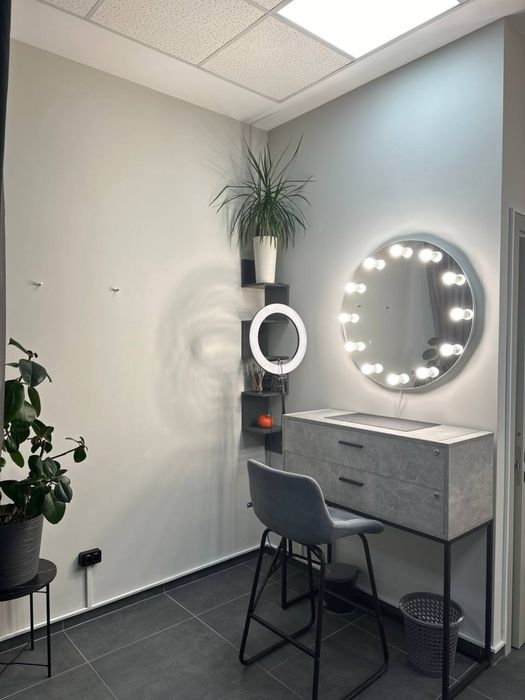 Оренда місця в студії краси