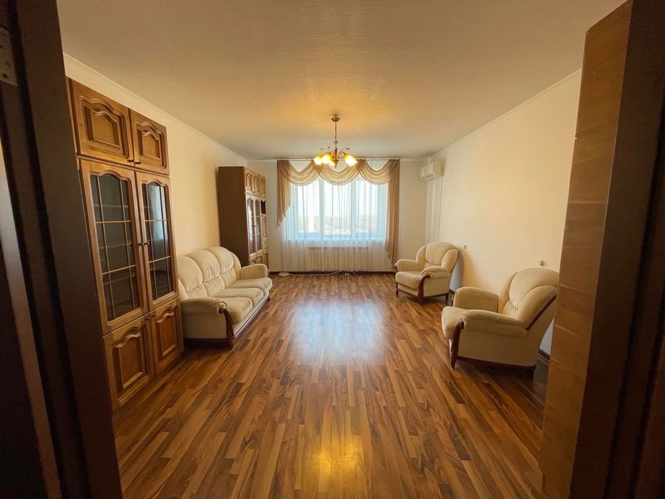 Продам 3 Бровари Аркадія Голуба, державні програми