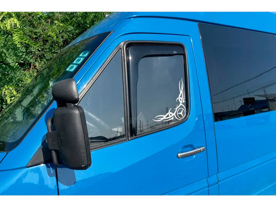 Mercedes Sprinter W901-905 1995-2006 Вітровики вставні 2 шт HIC