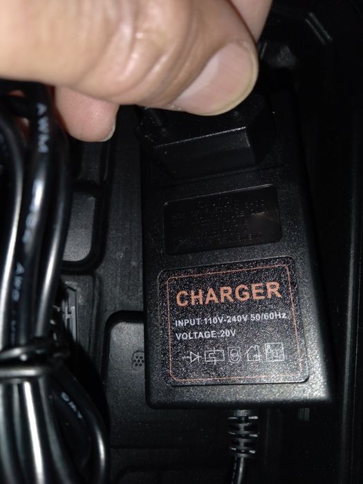 Aparafusadora a bateria 20V