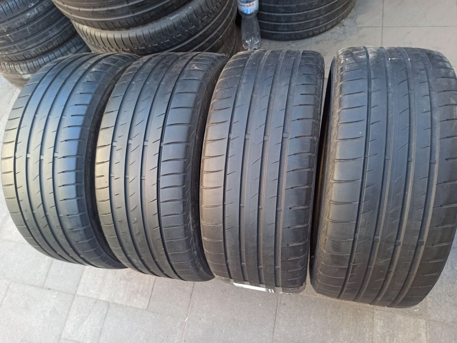 Летняя резина 235/40 R19 Firestone Firehawk