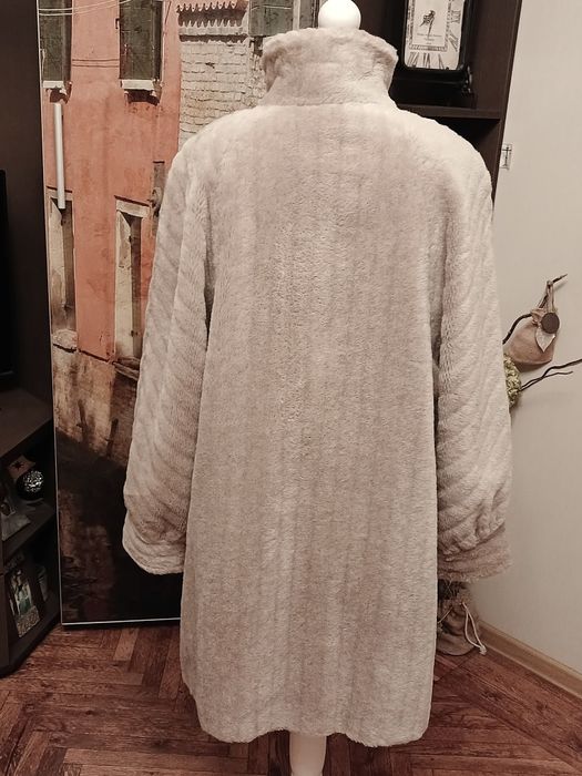 Шуба натуральна лама альпака хутряне вовняне пальто напівшубок