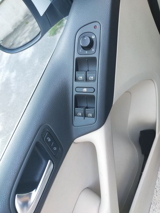Volkswagen Tiguan 2010 VIN WVGBV7AX3AW532836 фото оголошення 4 з 17