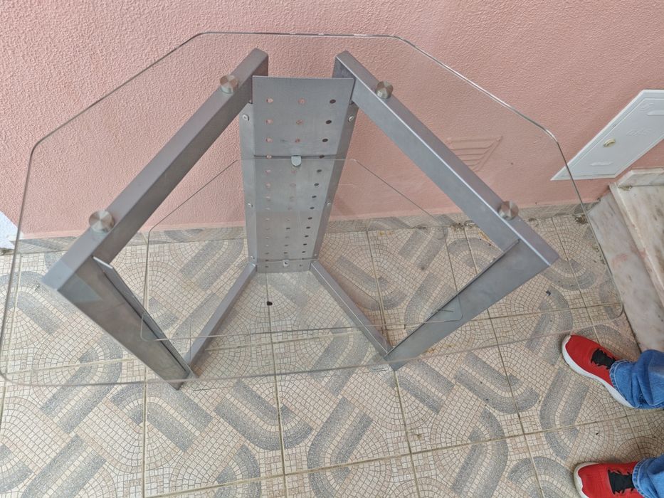 Estante de vidro para televisão