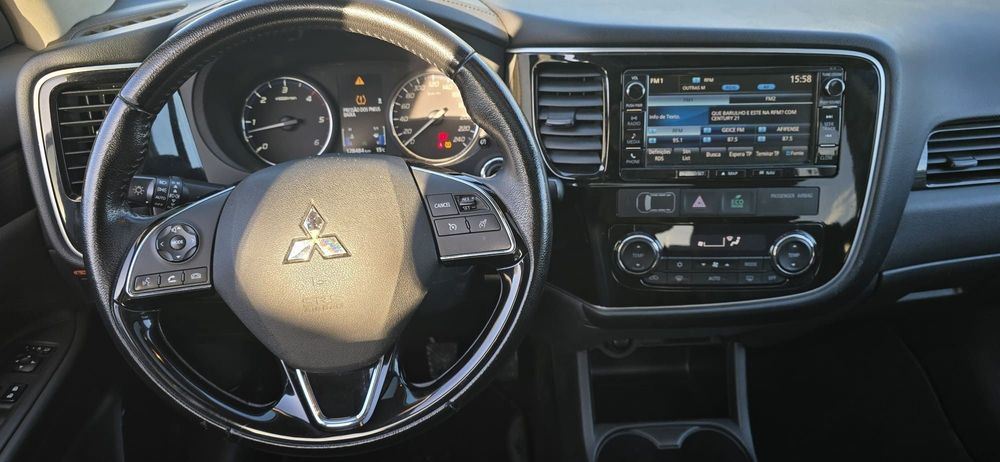 Mitsubishi Outlander 2.2 DI-D Instyle Navi