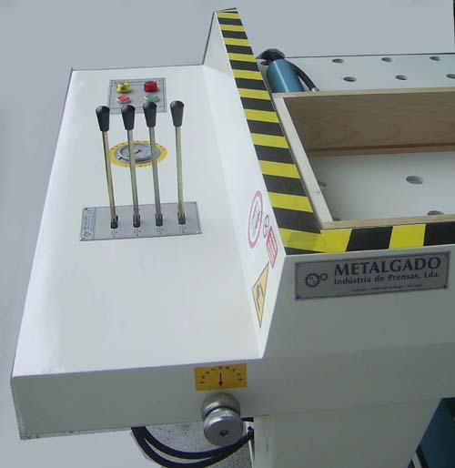 Prensa / Máquina Hidráulica - aperto portas, gavetas, almofadas, etc.