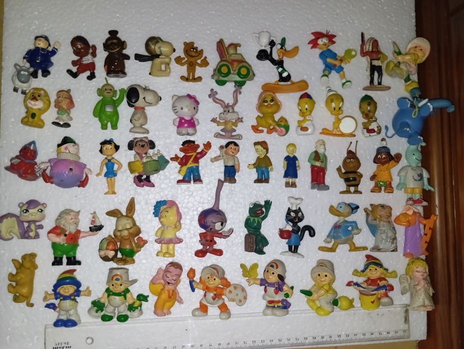 Bonecos antigos de coleção