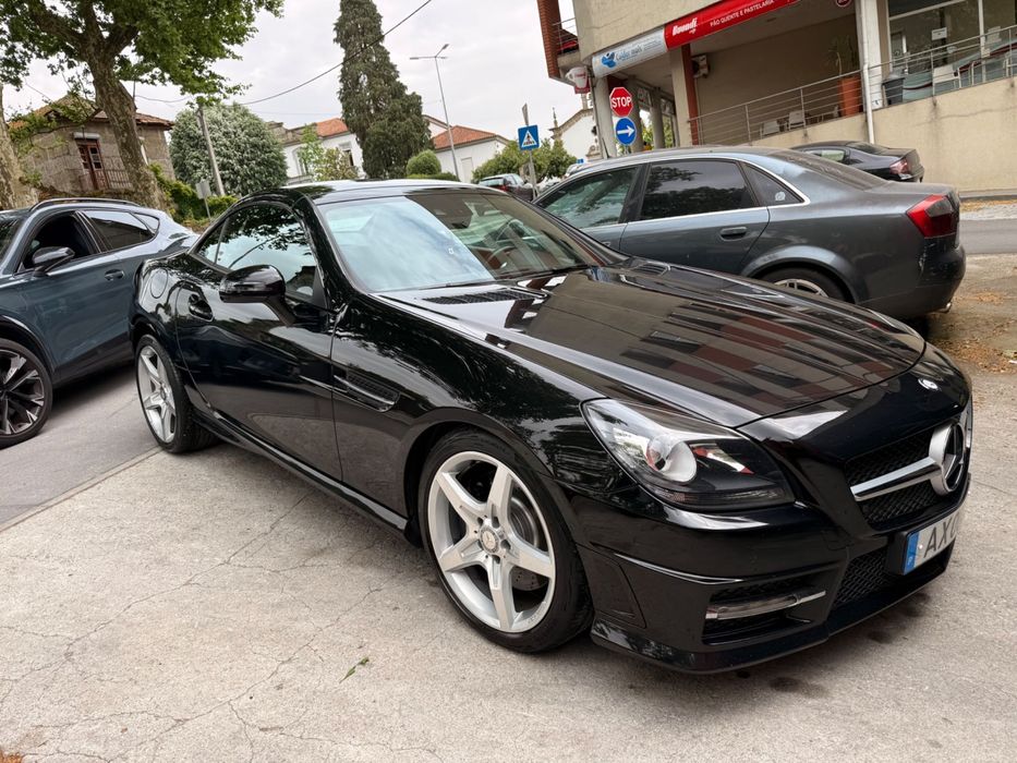 Mercedes SLK 250 AMG ( poderei aceitar retoma de moto ou carro)