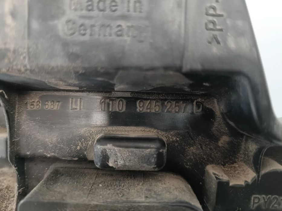 Suporte lâmpada esquerdo VOLKSWAGEN Touran (1T)