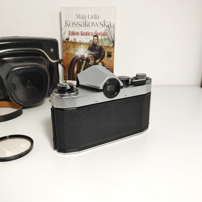 Niezawodna Lustranka analogowa PRAKTICA Super TL  Orestegon 1:2,8 29mm