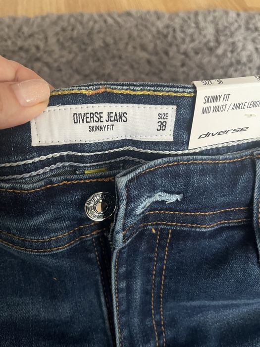 Jeansy damskie Nowe Diverse rozmiar 38