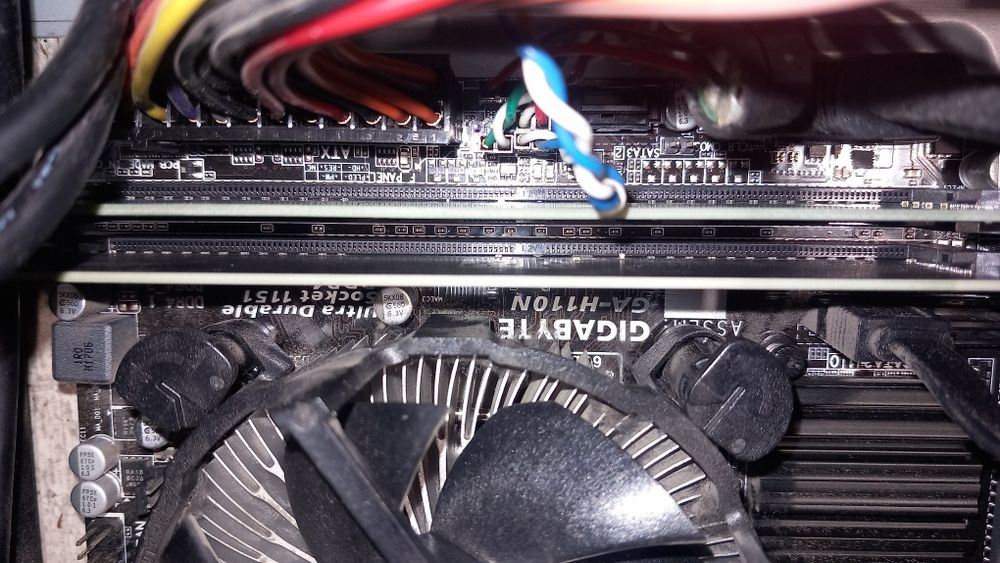 Komputer ddr4 g4560 mini itx