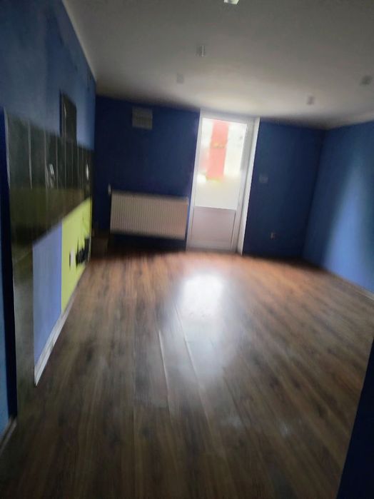 Wynajmę dom i budynki gospodarcze