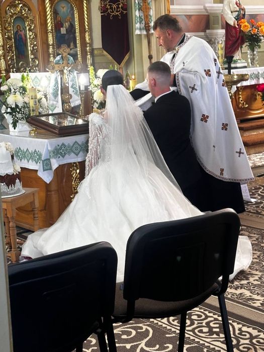 Весільня сукня без жодних дефектів Нова Royal колеція В салоні 1200$