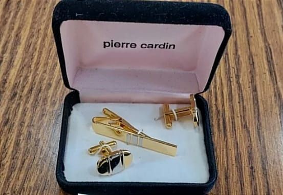 Запонки та затискач для краватки. П'ер Карден. Запонки и зажим для гал