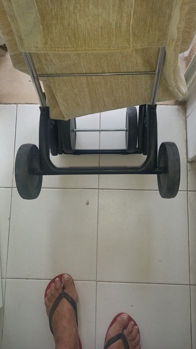 Carrinhos para compras/ diversos.