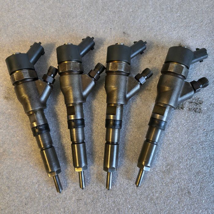 Wtryskiwacz paliwa 2.0 HDi Citroen Peugeot 4 szt. FV Transport/Dostawa