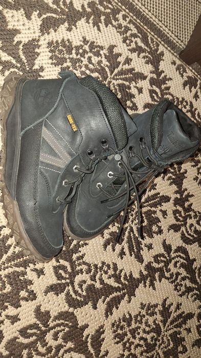 Зимові черевики. Для хлопчаків.