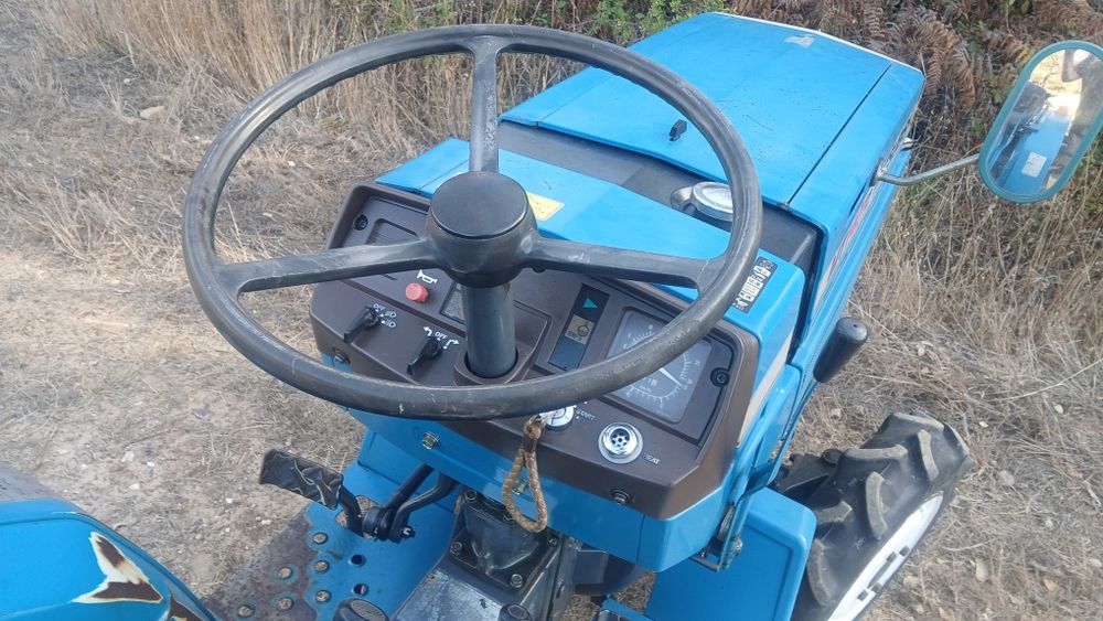 Mini trator mitsubishi