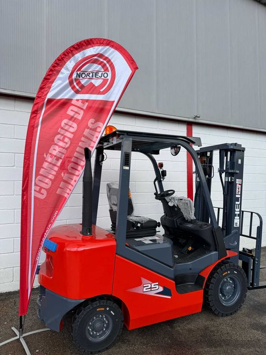 Empilhador HELI Diesel usado 2,5Ton