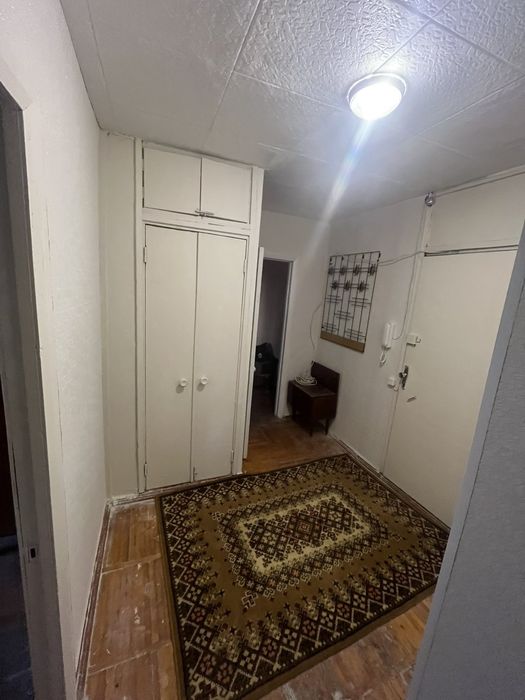 Сдам 2 кв м Студенческая, Валентин. 4000 гр. торг. Военных можно.  .