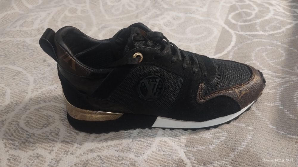 Кросівки жіночі р.37, під Louis Vuitton