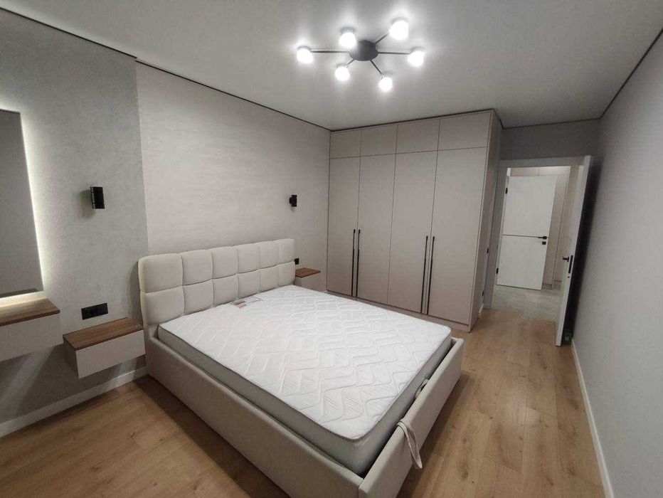 Продається простора 1 к.квартира з ремонтом - Паркова Алея!