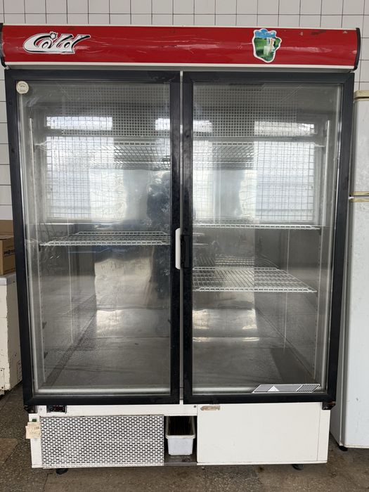 Холодильний шкаф компанії COLD моделі SW 1200 SW 1400