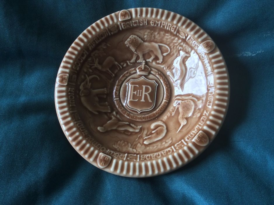 Taça comemorativa império britânico. Small Wade Pottery British Empire