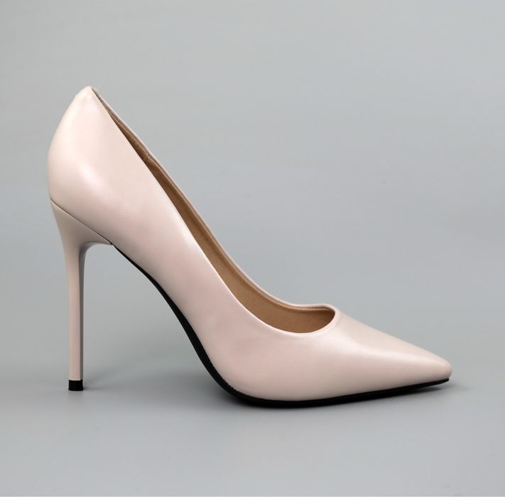 Продам туфли лодочки на стопу 23.5 см