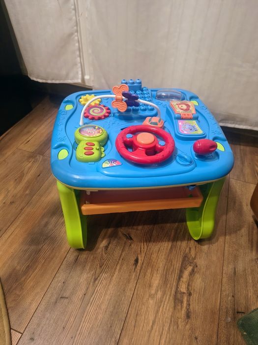 Stoliczek dwustronny edukacyjny stolik dla dzieci z klockami tablicą