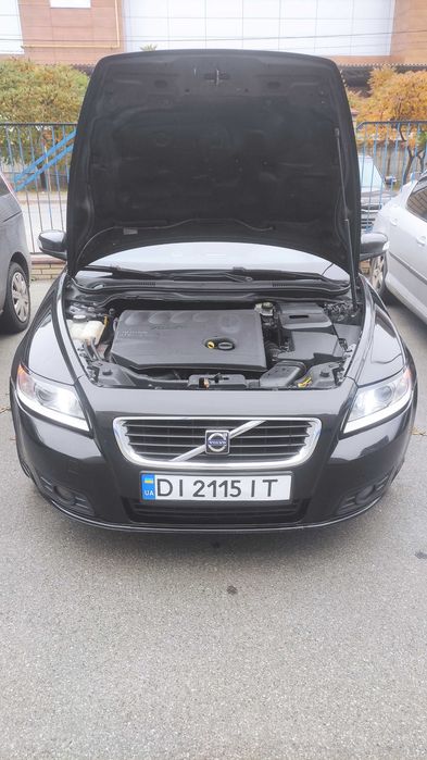 Продам Volvo V50 2.0D