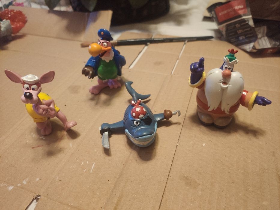 Figuras pvc- delfy e seus amigos
