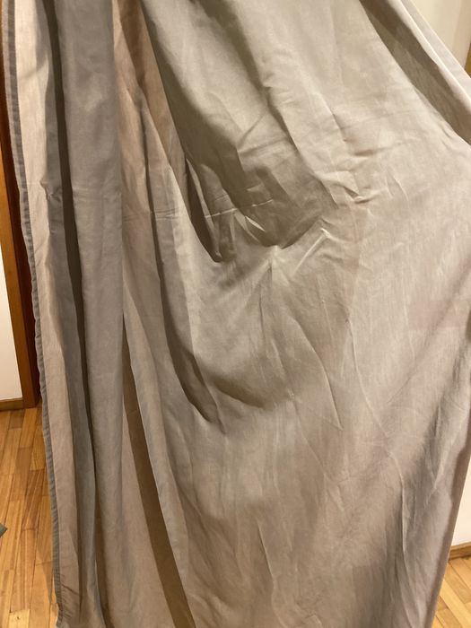 Par cortinas com fita