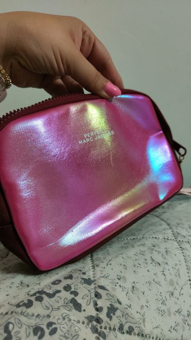 Saszetka nerka Marc Jacobs perfekt