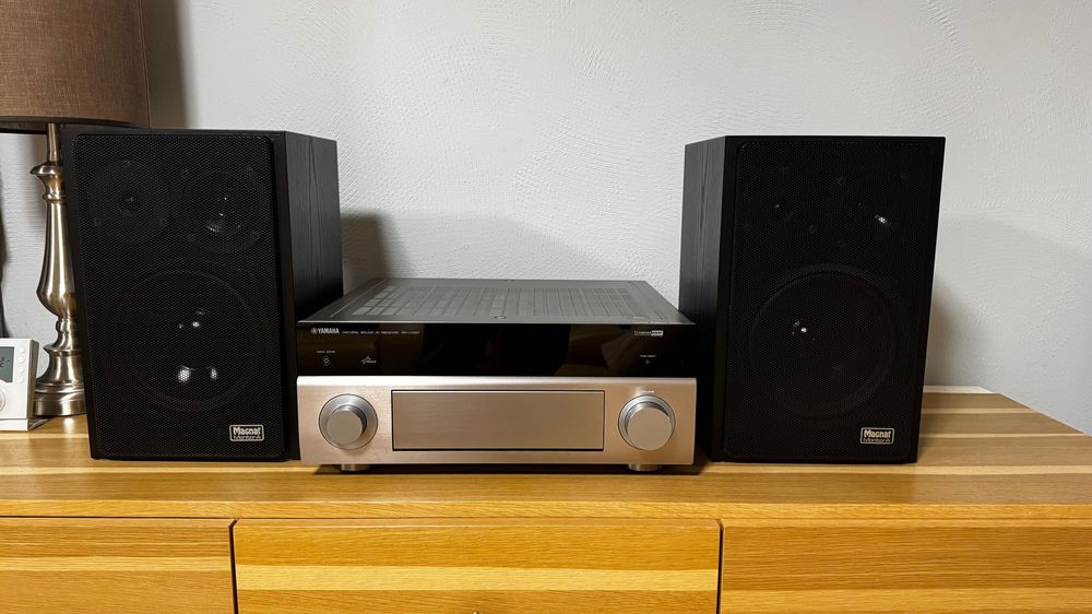 Yamaha RX-V1067 Magnat Monitor A