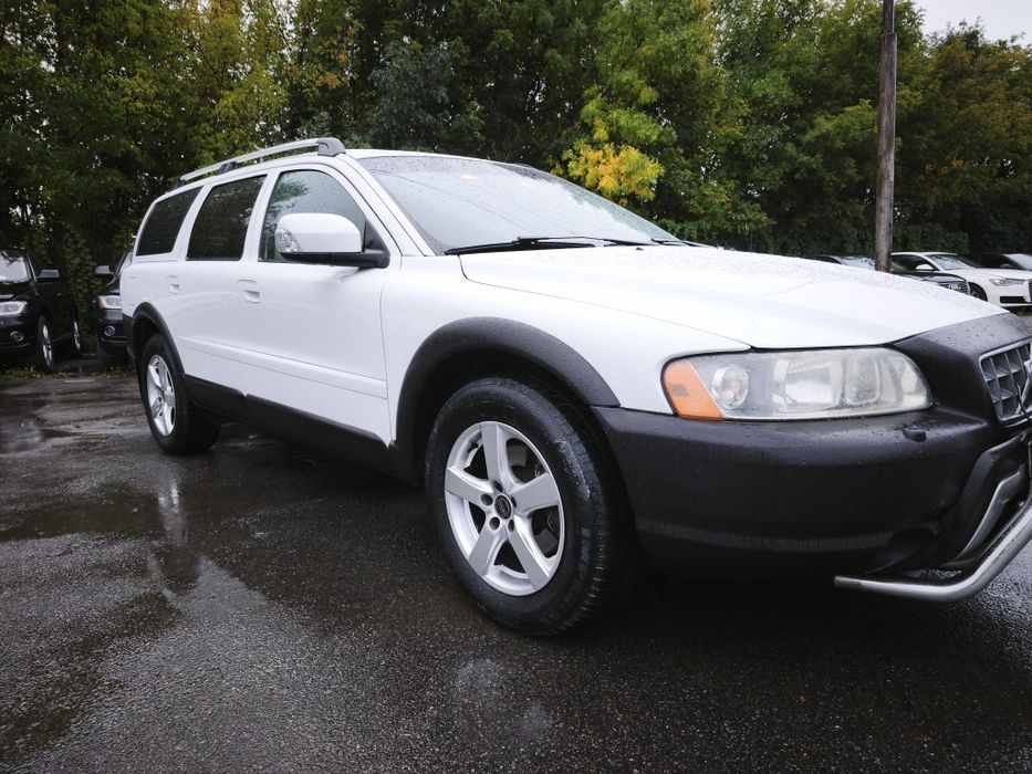Volvo XC70 2.4D  D5 автомат 4*4