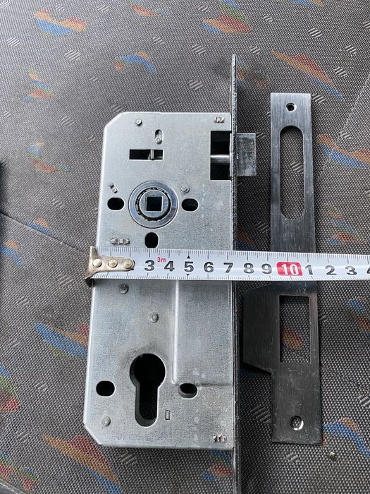 врізний замок horst