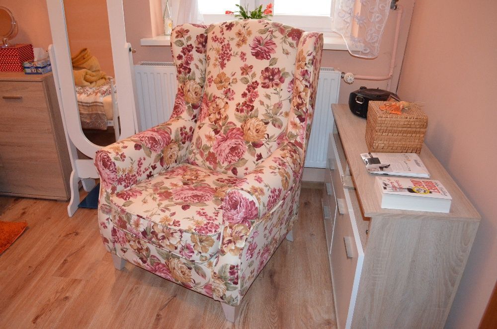 Fotel dla mamy karmiącej uszatek angielski prowansalski styl plusz