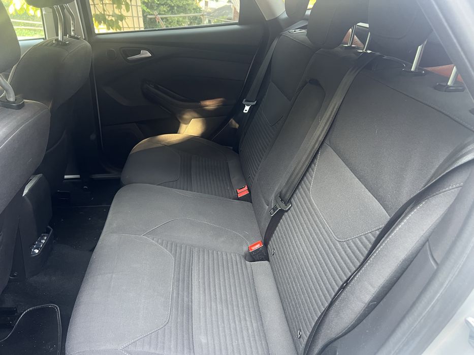 Ford focus titanium 2016