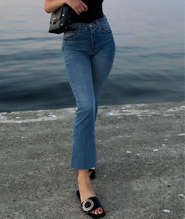 Джинси в чудовому стані