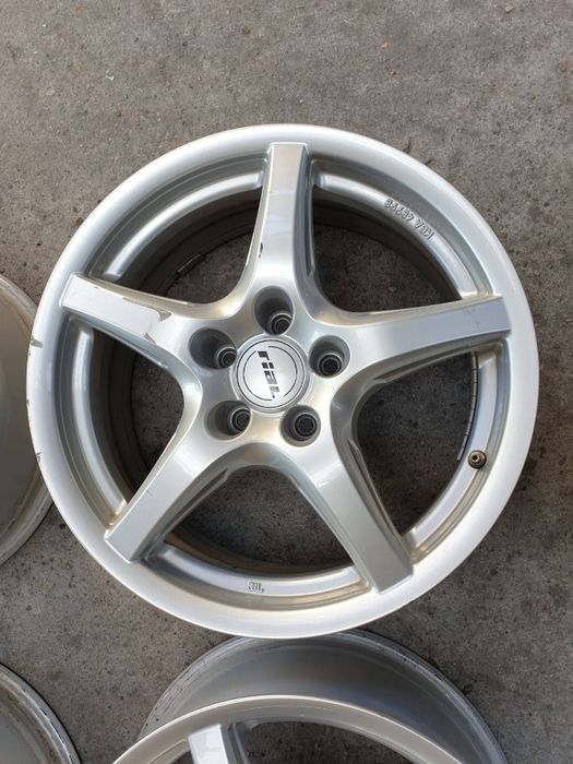 Felgi 17cali Et28 Audi A4 B8 A5 A6 Q5 Volkswagen