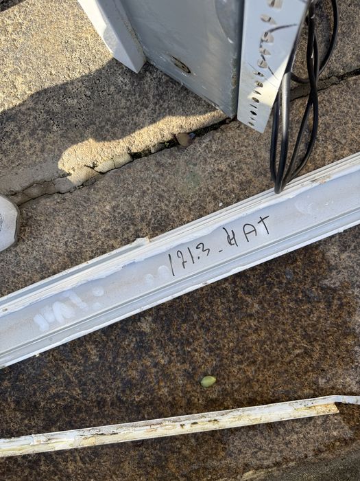 Portada com caixilharia