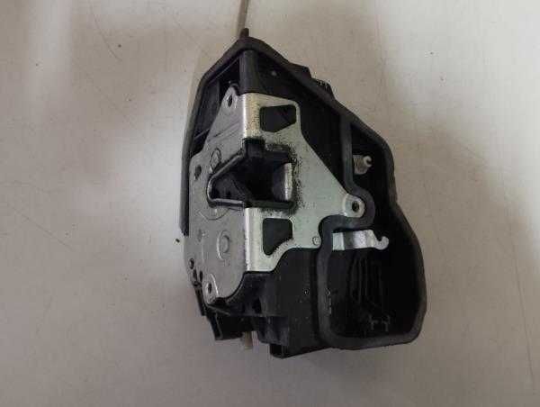 Fecho da Porta Frente Esq BMW 1 (E87) | 03 - 13 l 137173