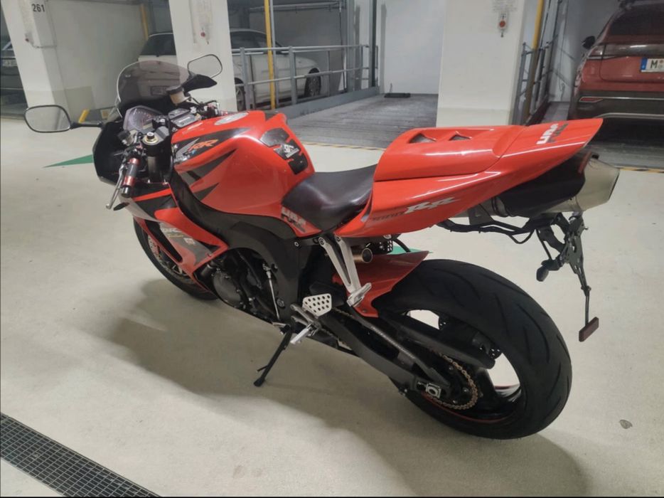 Honda Cbr 1000rr fireblade sc 57B
