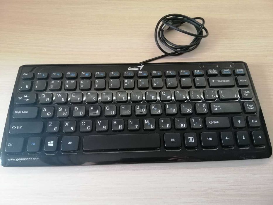 Дротова клавіатура Genius LuxeMate i200