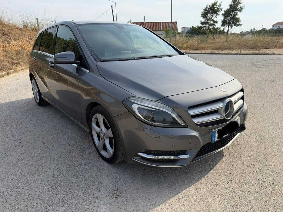 Mercedes-Benz B 180 — fotografia 6