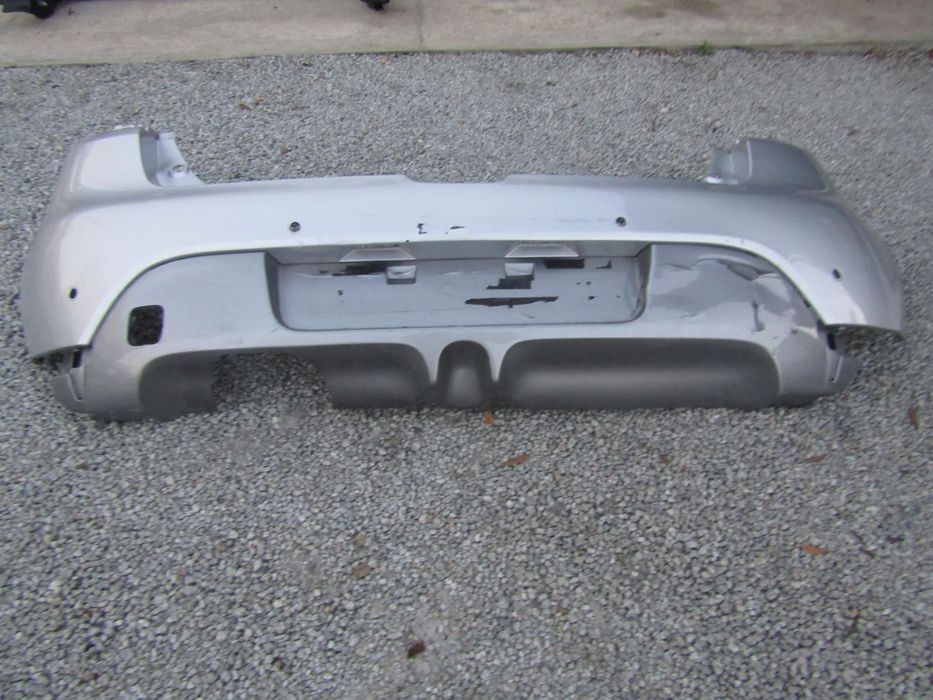 Para-choques traseiro Renault Clio IV GT Line(c/ danos , ver detalhes)